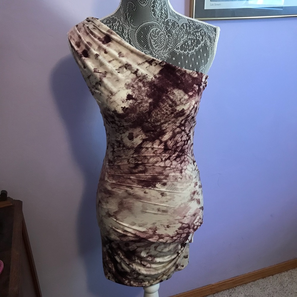 Guess off the shoulder deep purple tan dress top
